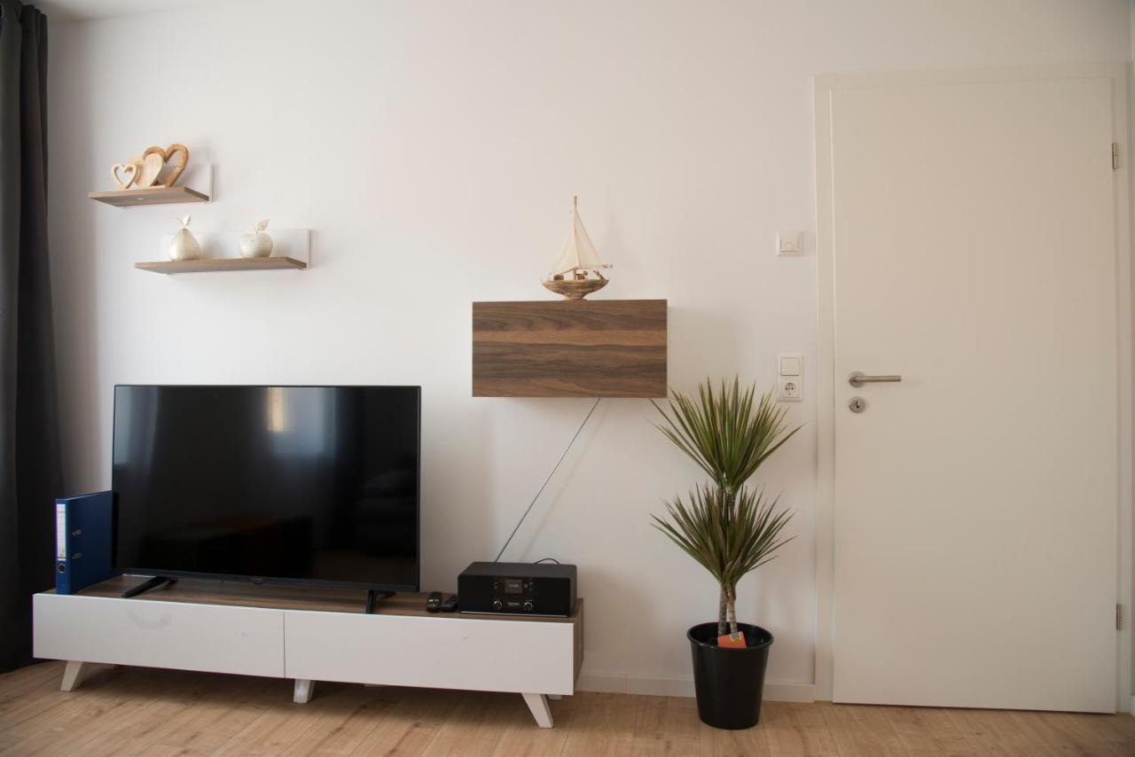 ארפורט Schoene Grosse Ferienwohnung 79M2 Und 2 Baeder, Zentrumnah, 2Og מראה חיצוני תמונה