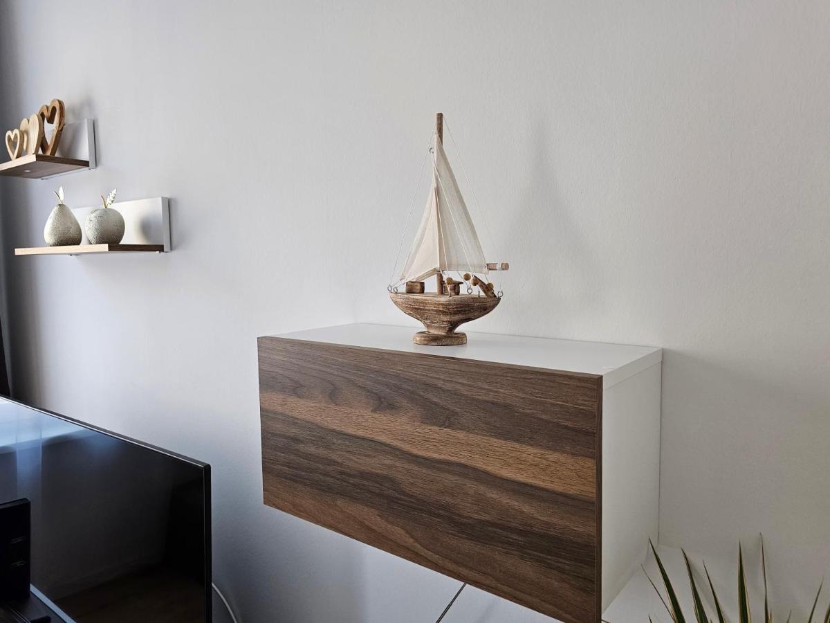 ארפורט Schoene Grosse Ferienwohnung 79M2 Und 2 Baeder, Zentrumnah, 2Og מראה חיצוני תמונה